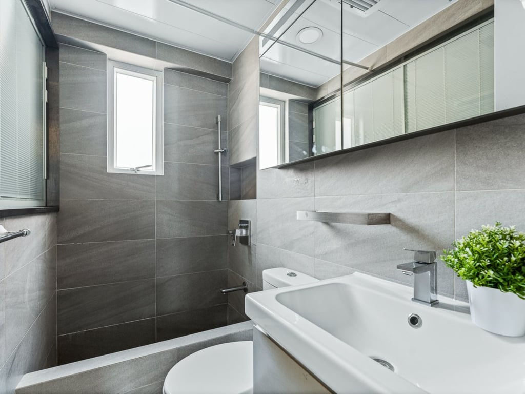 https://img.propertyraptor.com/cdn-cgi/imagedelivery/KD5bF_AFL0JDTbKLWF7z9g/ap8/ap8_001/hornet/prp/img/250a802e0aec8a37f32cc0c04188eb8c.jpg/public