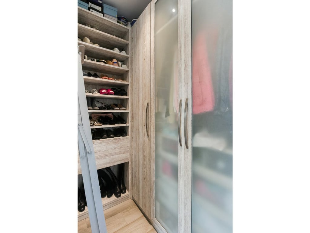 https://img.propertyraptor.com/cdn-cgi/imagedelivery/KD5bF_AFL0JDTbKLWF7z9g/ap8/ap8_001/hornet/prp/img/25e63acb6ba94c1e5b19e8a7ce7d811e-wtm.jpg/public