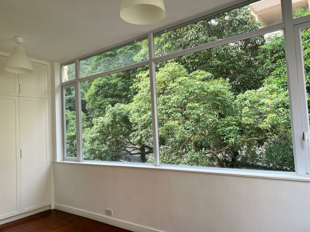 5G Bowen Road