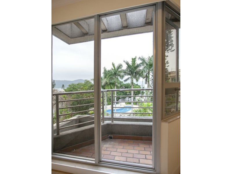 https://img.propertyraptor.com/cdn-cgi/imagedelivery/KD5bF_AFL0JDTbKLWF7z9g/ap8/ap8_001/hornet/prp/img/26876740860275543f7429a0c58a784e.jpg/public