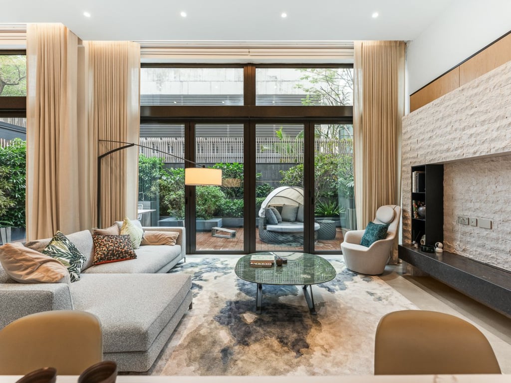 https://img.propertyraptor.com/cdn-cgi/imagedelivery/KD5bF_AFL0JDTbKLWF7z9g/ap8/ap8_001/hornet/prp/img/26c611d30b9dec86638b8852fd25caf8-wtm.jpg/public