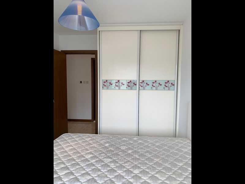 https://img.propertyraptor.com/cdn-cgi/imagedelivery/KD5bF_AFL0JDTbKLWF7z9g/ap8/ap8_001/hornet/prp/img/26d97fc57a70c50e5c164c0f59fcbbf8.jpg/public