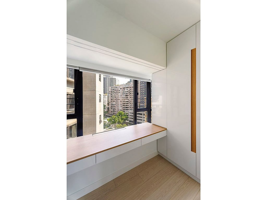 https://img.propertyraptor.com/cdn-cgi/imagedelivery/KD5bF_AFL0JDTbKLWF7z9g/ap8/ap8_001/hornet/prp/img/2720e31bea740a6fb2f8c39bf0e6379d.jpg/public