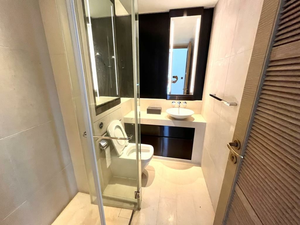 https://img.propertyraptor.com/cdn-cgi/imagedelivery/KD5bF_AFL0JDTbKLWF7z9g/ap8/ap8_001/hornet/prp/img/2736270984222eee74f2566cbe4310eb-wtm.jpg/public