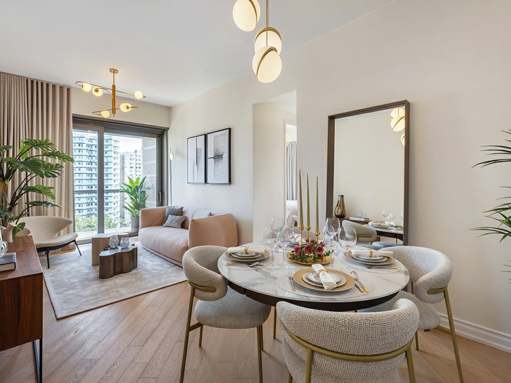 https://img.propertyraptor.com/cdn-cgi/imagedelivery/KD5bF_AFL0JDTbKLWF7z9g/ap8/ap8_001/hornet/prp/img/2759eba65ff220d1f6e988eddf06312b.jpg/public