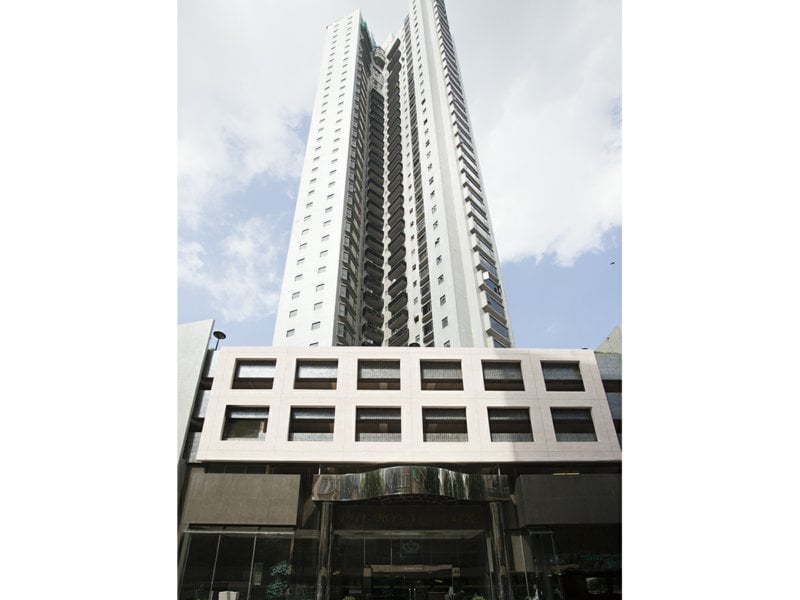 https://img.propertyraptor.com/cdn-cgi/imagedelivery/KD5bF_AFL0JDTbKLWF7z9g/ap8/ap8_001/hornet/prp/img/27e92c91202f60640a5a526b73778038.jpg/public