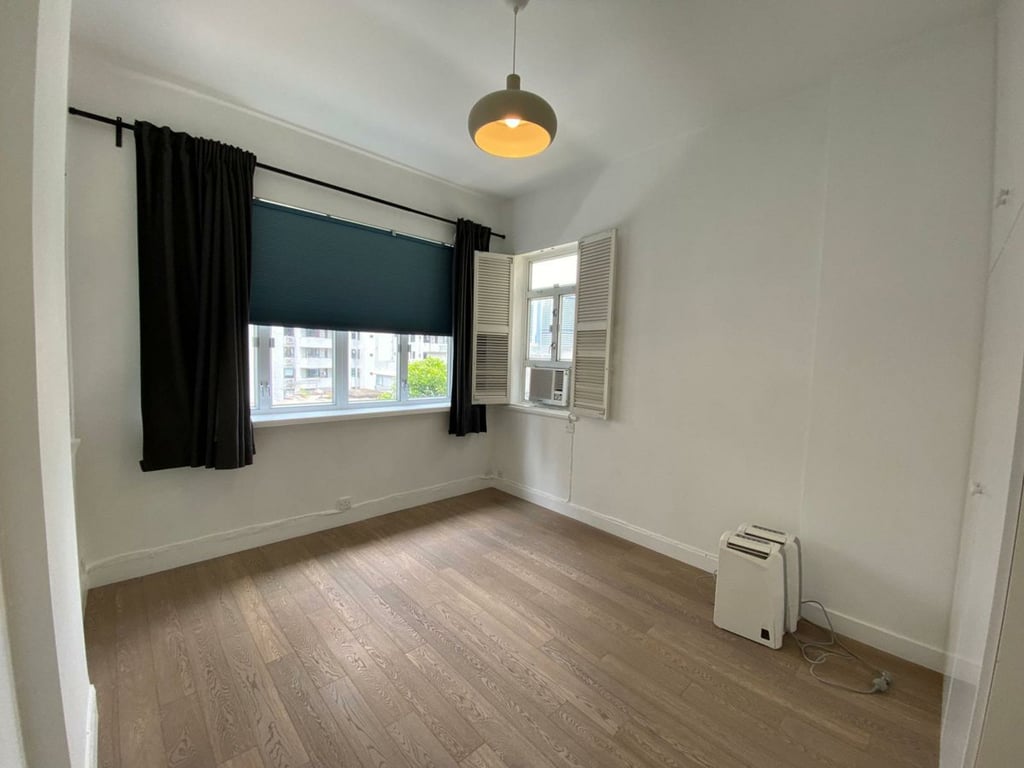 5H Bowen Road