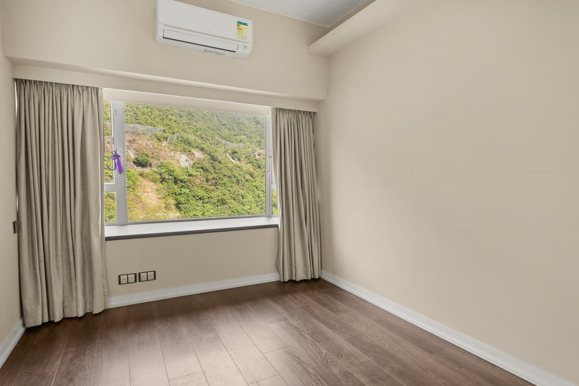 https://img.propertyraptor.com/cdn-cgi/imagedelivery/KD5bF_AFL0JDTbKLWF7z9g/ap8/ap8_001/hornet/prp/img/28027da953bd68425290ece398062d17-wtm.jpg/public