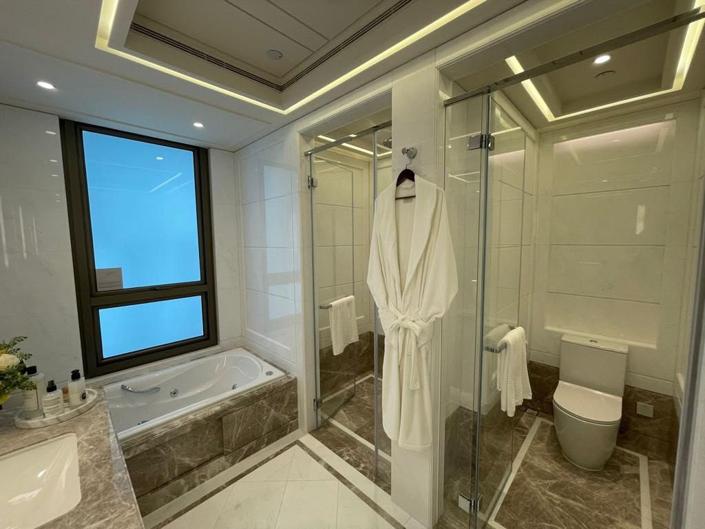 https://img.propertyraptor.com/cdn-cgi/imagedelivery/KD5bF_AFL0JDTbKLWF7z9g/ap8/ap8_001/hornet/prp/img/2890cc92c8eb48d52db9e6fb8050090e-wtm.jpg/public