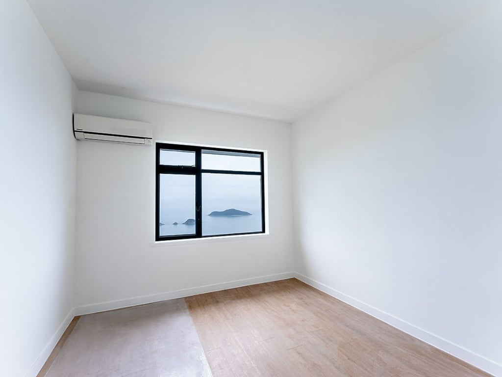 Repulse Bay Apartments