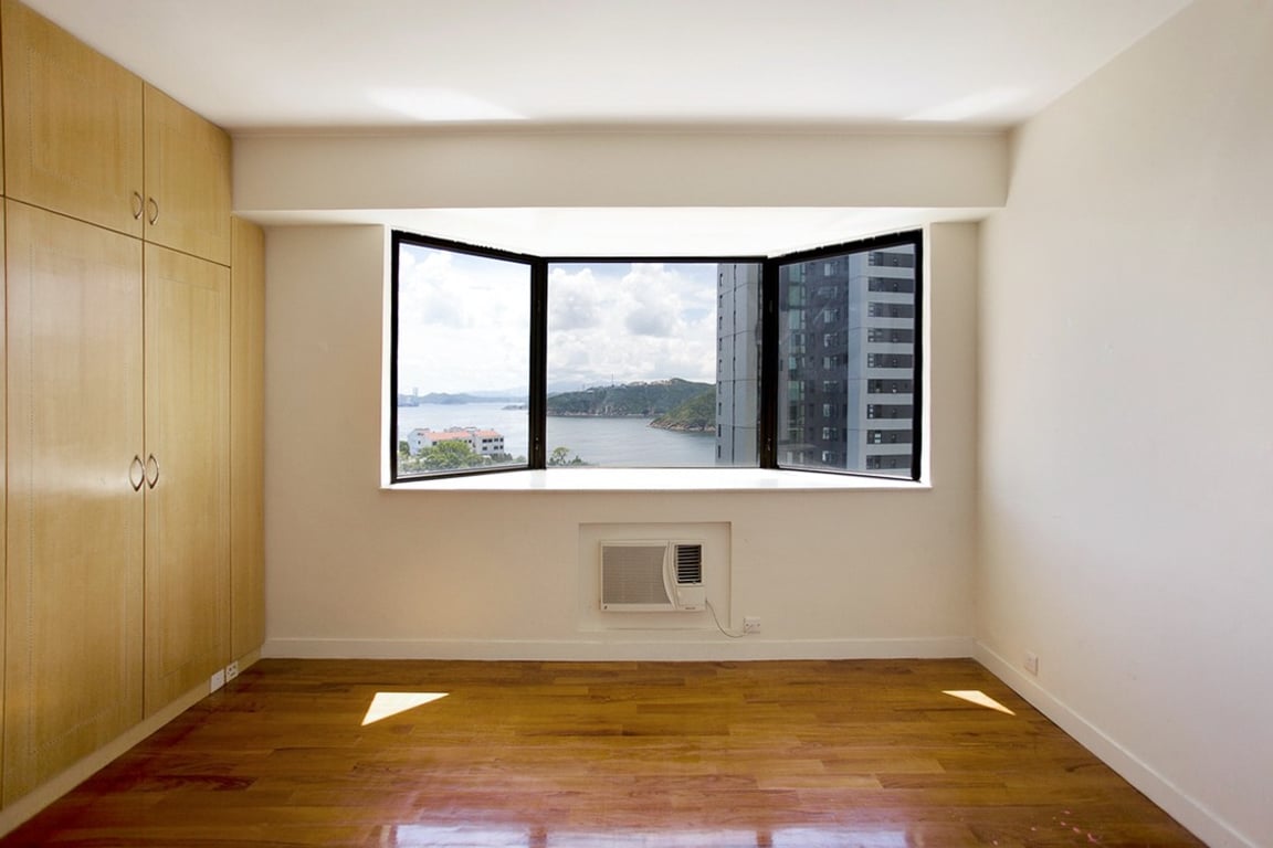 https://img.propertyraptor.com/cdn-cgi/imagedelivery/KD5bF_AFL0JDTbKLWF7z9g/ap8/ap8_001/hornet/prp/img/296e1070b35b2c18b778b34181058a5d-wtm.jpg/public