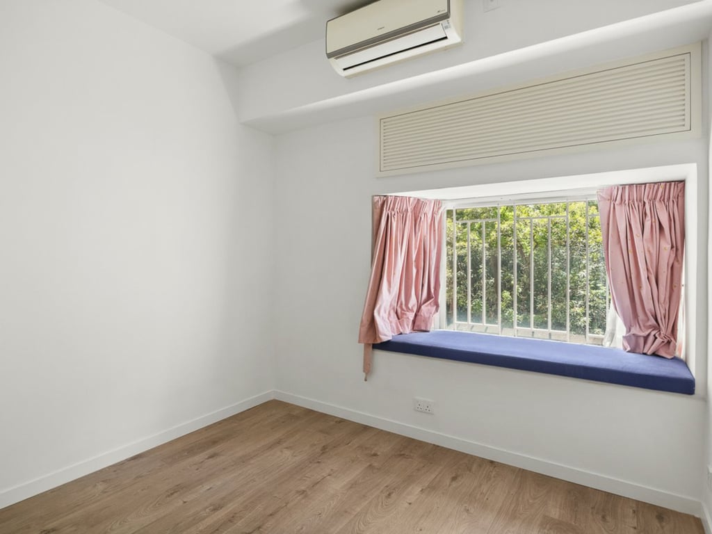 https://img.propertyraptor.com/cdn-cgi/imagedelivery/KD5bF_AFL0JDTbKLWF7z9g/ap8/ap8_001/hornet/prp/img/29c1a67b1ddc2f7546f8747fcf14f609-wtm.jpg/public