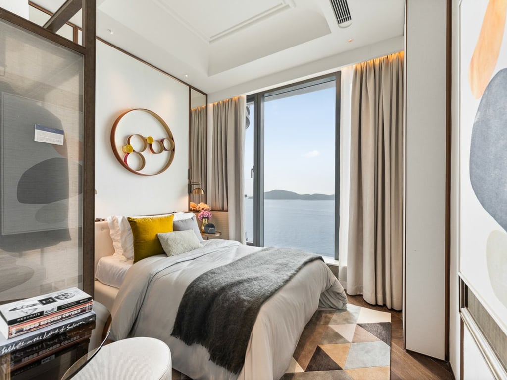 https://img.propertyraptor.com/cdn-cgi/imagedelivery/KD5bF_AFL0JDTbKLWF7z9g/ap8/ap8_001/hornet/prp/img/29cd5af5f181e14e0613463e11d4b01c.jpg/public
