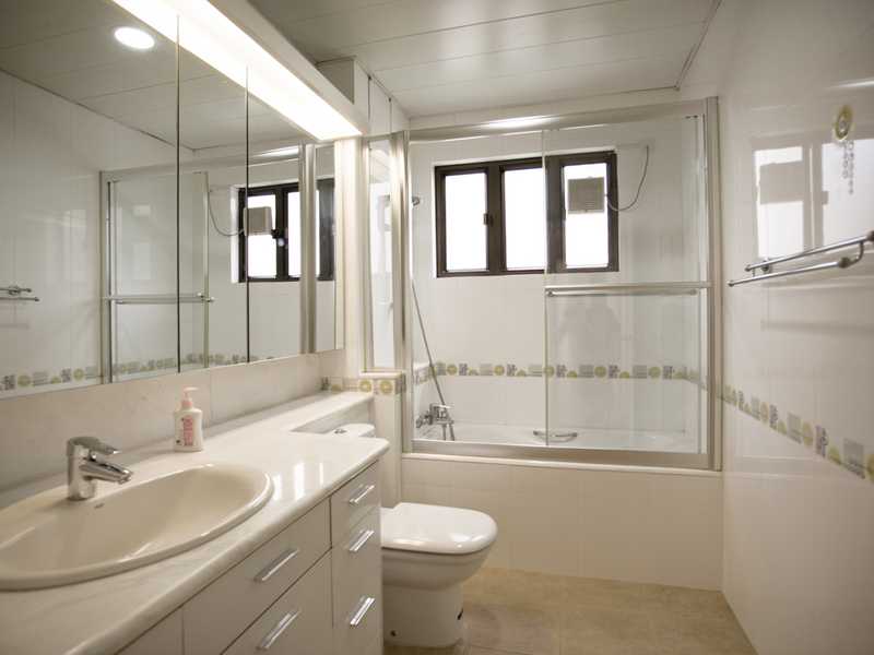 https://img.propertyraptor.com/cdn-cgi/imagedelivery/KD5bF_AFL0JDTbKLWF7z9g/ap8/ap8_001/hornet/prp/img/2a06d4c09aea3d7032e66a496ea1b73a.jpg/public