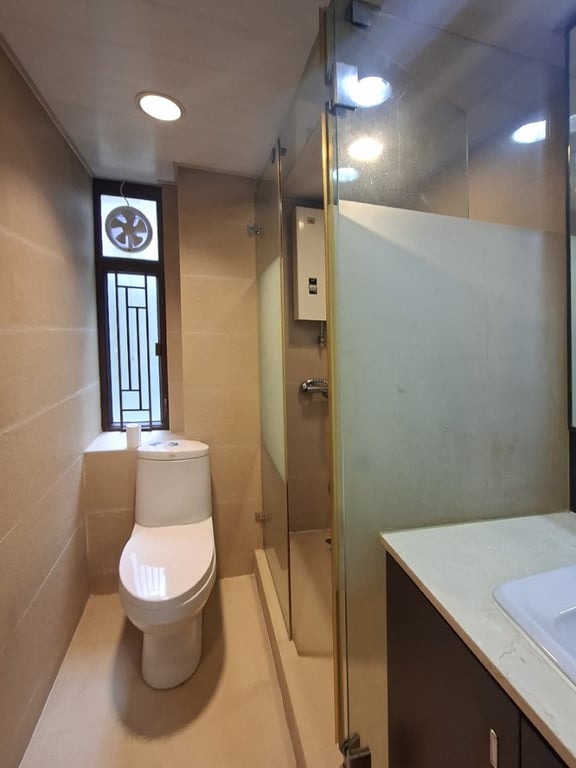 https://img.propertyraptor.com/cdn-cgi/imagedelivery/KD5bF_AFL0JDTbKLWF7z9g/ap8/ap8_001/hornet/prp/img/2a3c3ca29821ac3da1d85baa82f48278-wtm.jpg/public