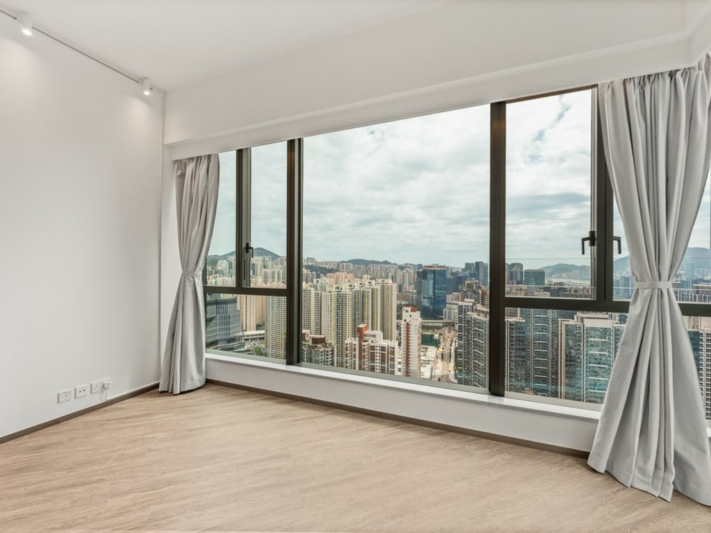 https://img.propertyraptor.com/cdn-cgi/imagedelivery/KD5bF_AFL0JDTbKLWF7z9g/ap8/ap8_001/hornet/prp/img/2a4f52a8dd631b6f1fbdd389368e2330-wtm.jpg/public