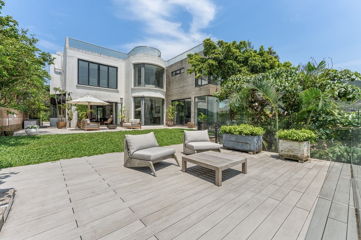 https://img.propertyraptor.com/cdn-cgi/imagedelivery/KD5bF_AFL0JDTbKLWF7z9g/ap8/ap8_001/hornet/prp/img/2a7f521db156dba885f81b5cdb8291be-wtm.jpg/public