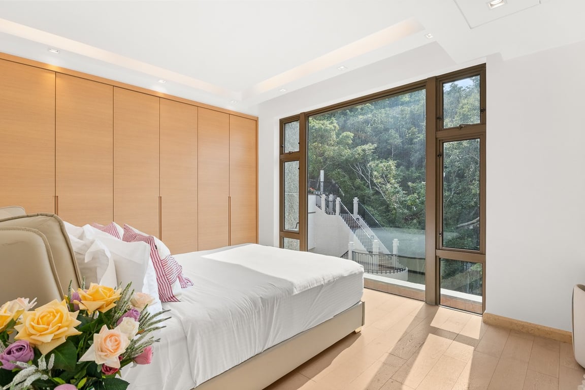 https://img.propertyraptor.com/cdn-cgi/imagedelivery/KD5bF_AFL0JDTbKLWF7z9g/ap8/ap8_001/hornet/prp/img/2a889478e51082f9633829e03e164254-wtm.jpg/public