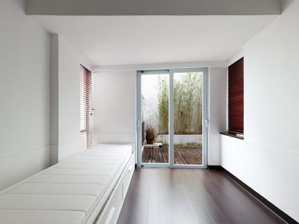 https://img.propertyraptor.com/cdn-cgi/imagedelivery/KD5bF_AFL0JDTbKLWF7z9g/ap8/ap8_001/hornet/prp/img/2b412e41383ea069572bef5635d97d39.jpg/public