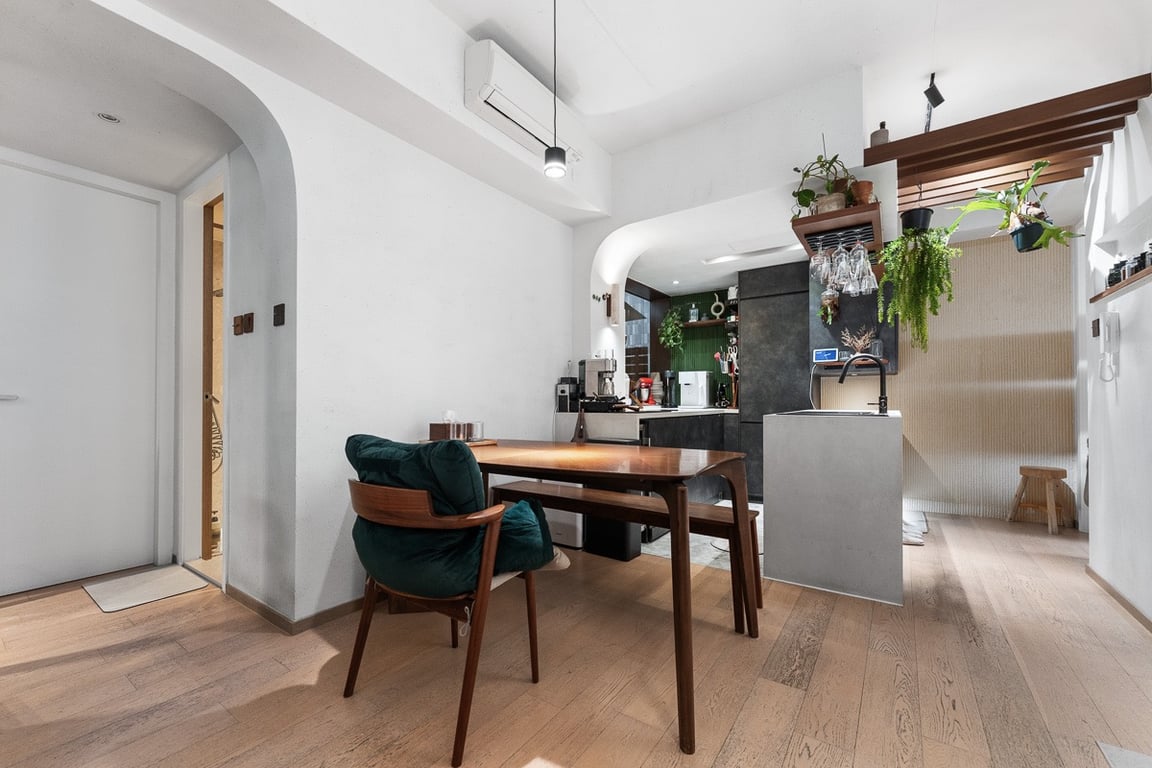 https://img.propertyraptor.com/cdn-cgi/imagedelivery/KD5bF_AFL0JDTbKLWF7z9g/ap8/ap8_001/hornet/prp/img/2bb3b248c72af2b2bbbd3e1885c77fd9-wtm.jpg/public