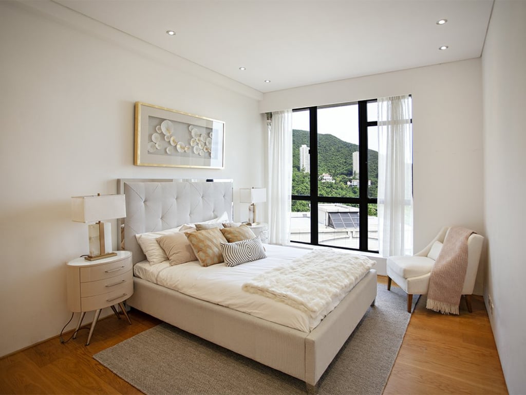 https://img.propertyraptor.com/cdn-cgi/imagedelivery/KD5bF_AFL0JDTbKLWF7z9g/ap8/ap8_001/hornet/prp/img/2c10e9a2939463690482e762bf08ed91.jpg/public