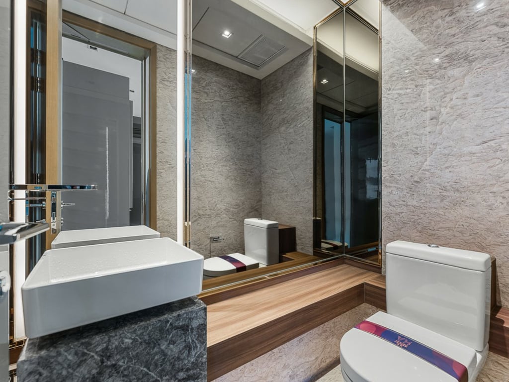 https://img.propertyraptor.com/cdn-cgi/imagedelivery/KD5bF_AFL0JDTbKLWF7z9g/ap8/ap8_001/hornet/prp/img/2cd4f053713313e48e648d55d9a57db3-wtm.jpg/public