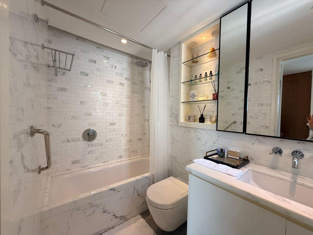 https://img.propertyraptor.com/cdn-cgi/imagedelivery/KD5bF_AFL0JDTbKLWF7z9g/ap8/ap8_001/hornet/prp/img/2d73f3818d1ef0eb055c26026c4608da-wtm.jpg/public