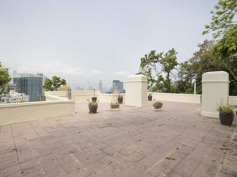 https://img.propertyraptor.com/cdn-cgi/imagedelivery/KD5bF_AFL0JDTbKLWF7z9g/ap8/ap8_001/hornet/prp/img/2d8437a23c80c4611d57a6b07d69380c.jpg/public