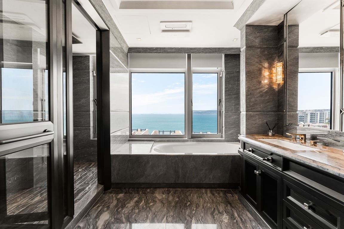 https://img.propertyraptor.com/cdn-cgi/imagedelivery/KD5bF_AFL0JDTbKLWF7z9g/ap8/ap8_001/hornet/prp/img/2d975041aa4fe82cd8597ea21040e904-wtm.jpg/public