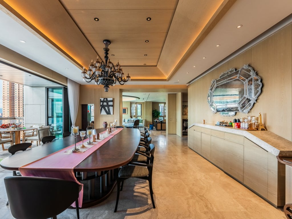 https://img.propertyraptor.com/cdn-cgi/imagedelivery/KD5bF_AFL0JDTbKLWF7z9g/ap8/ap8_001/hornet/prp/img/2de27d6042bc58387600a24629006c71-wtm.jpg/public