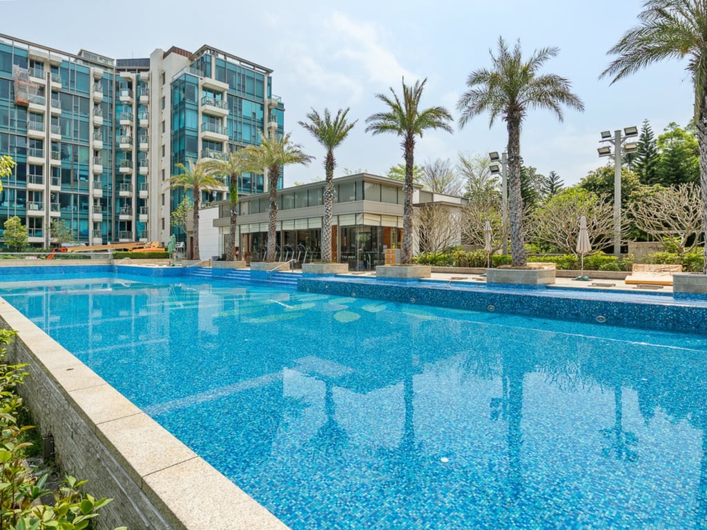 https://img.propertyraptor.com/cdn-cgi/imagedelivery/KD5bF_AFL0JDTbKLWF7z9g/ap8/ap8_001/hornet/prp/img/2e01d2b3b36ea6366a1608773775ff6d.jpg/public