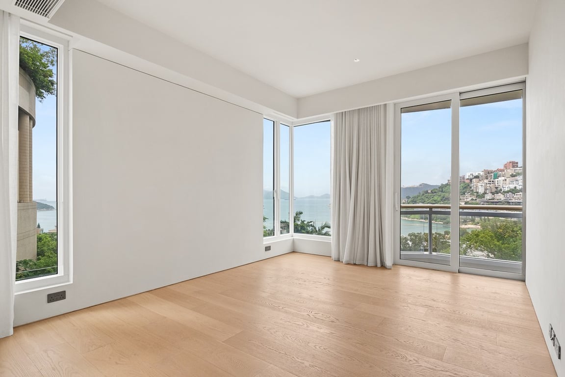 https://img.propertyraptor.com/cdn-cgi/imagedelivery/KD5bF_AFL0JDTbKLWF7z9g/ap8/ap8_001/hornet/prp/img/2e347f0ef73130e80e2de185928d2bda-wtm.jpg/public