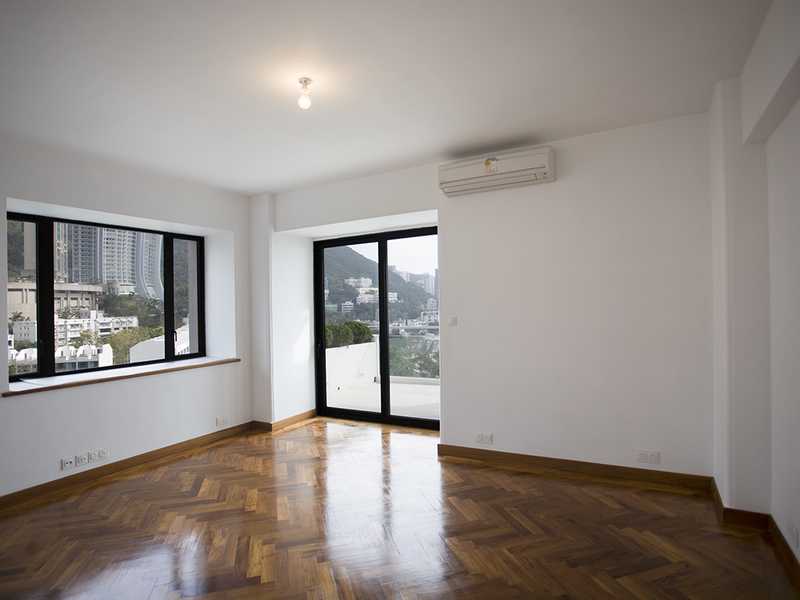 https://img.propertyraptor.com/cdn-cgi/imagedelivery/KD5bF_AFL0JDTbKLWF7z9g/ap8/ap8_001/hornet/prp/img/2e4b16a8fa6a08a9be90e50afeee1a86.jpg/public