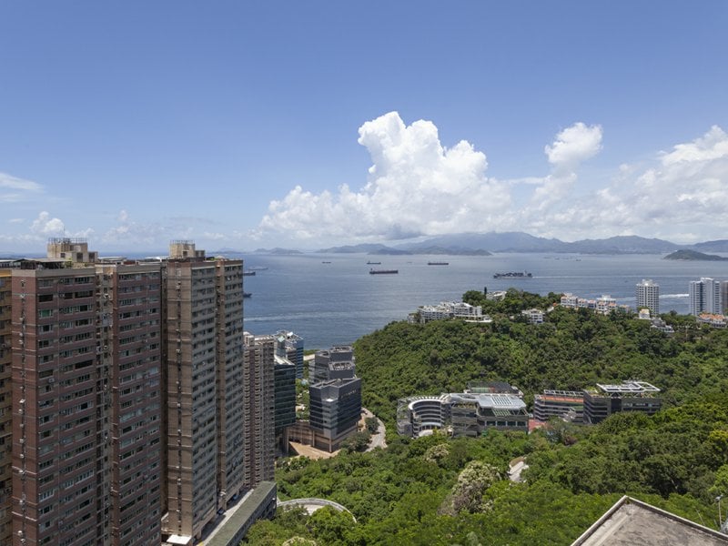 https://img.propertyraptor.com/cdn-cgi/imagedelivery/KD5bF_AFL0JDTbKLWF7z9g/ap8/ap8_001/hornet/prp/img/2f0d0750f01ff0edc7cdb8648cdd9084.jpg/public