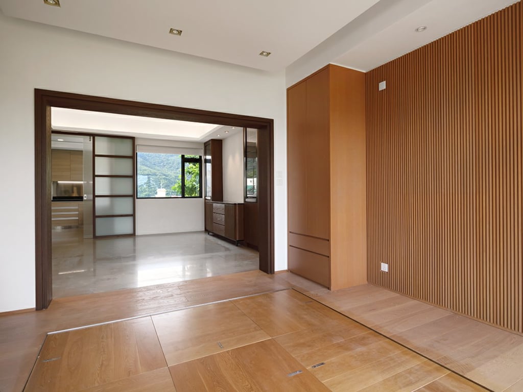 https://img.propertyraptor.com/cdn-cgi/imagedelivery/KD5bF_AFL0JDTbKLWF7z9g/ap8/ap8_001/hornet/prp/img/2f1164869974605543c5cba944b78f4b.jpg/public