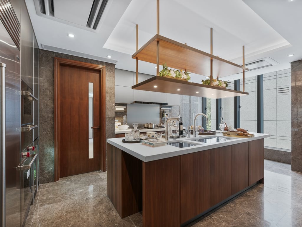 https://img.propertyraptor.com/cdn-cgi/imagedelivery/KD5bF_AFL0JDTbKLWF7z9g/ap8/ap8_001/hornet/prp/img/303f1726131849841932d9bebced2054-wtm.jpg/public