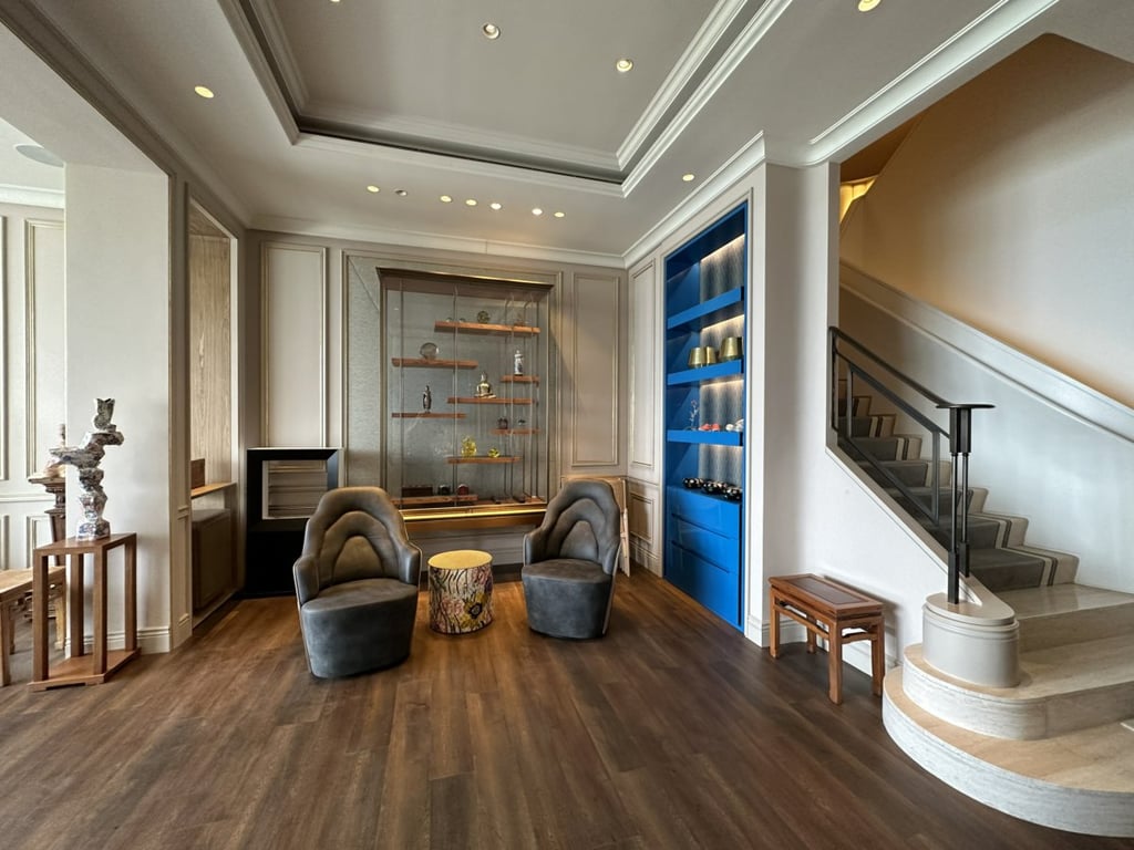 https://img.propertyraptor.com/cdn-cgi/imagedelivery/KD5bF_AFL0JDTbKLWF7z9g/ap8/ap8_001/hornet/prp/img/30504884a82f876746f8c154fd84f7c2.jpg/public