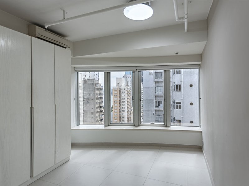 https://img.propertyraptor.com/cdn-cgi/imagedelivery/KD5bF_AFL0JDTbKLWF7z9g/ap8/ap8_001/hornet/prp/img/307460a5beea651270f2fbbe021126cb.jpg/public