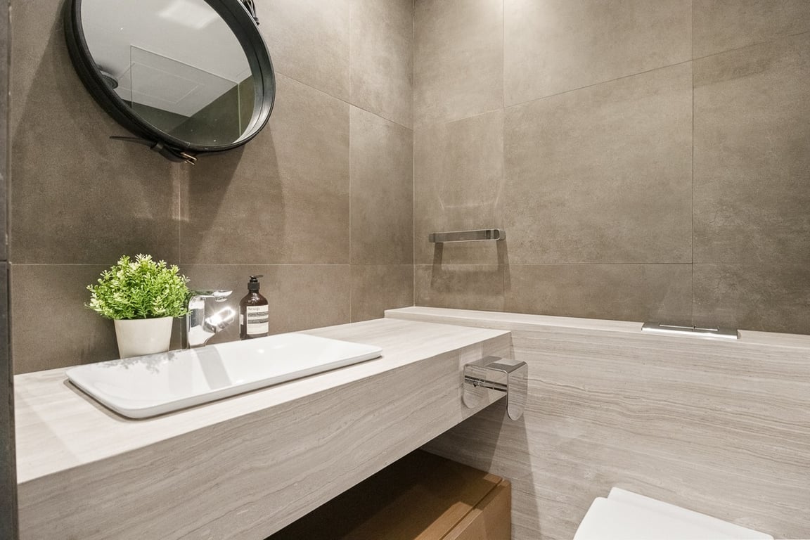 https://img.propertyraptor.com/cdn-cgi/imagedelivery/KD5bF_AFL0JDTbKLWF7z9g/ap8/ap8_001/hornet/prp/img/30cf168824193b26fee8282d040dbd1d-wtm.jpg/public