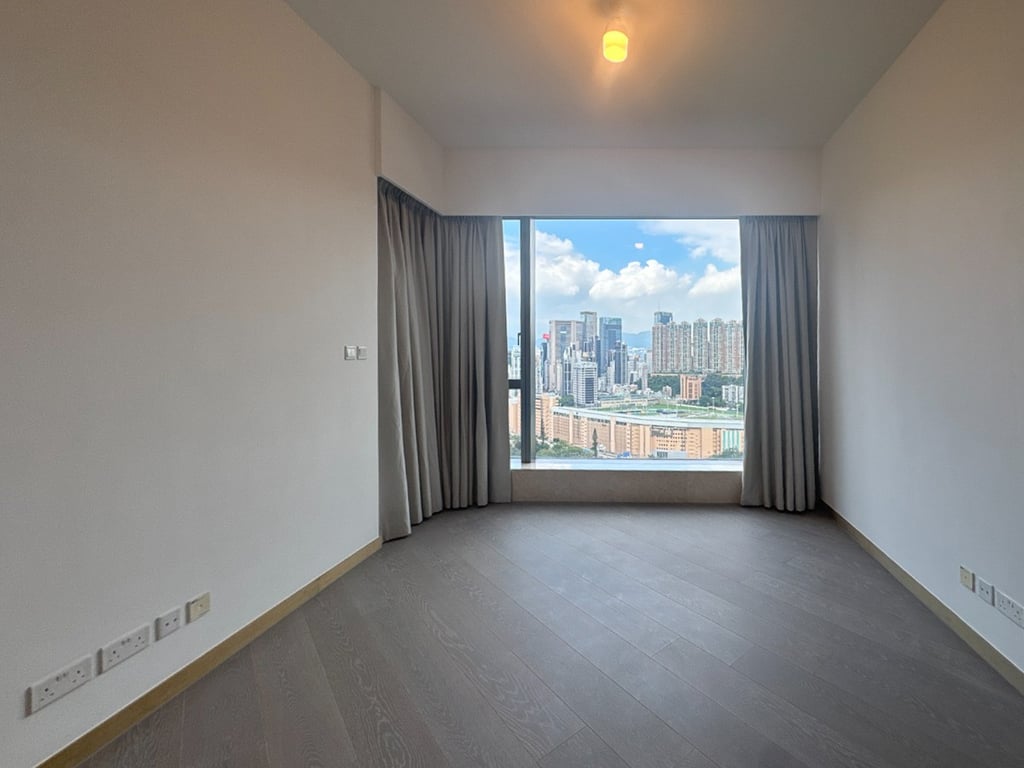 https://img.propertyraptor.com/cdn-cgi/imagedelivery/KD5bF_AFL0JDTbKLWF7z9g/ap8/ap8_001/hornet/prp/img/3120ab44db3efe45f298ba81babe9a8b-wtm.jpg/public