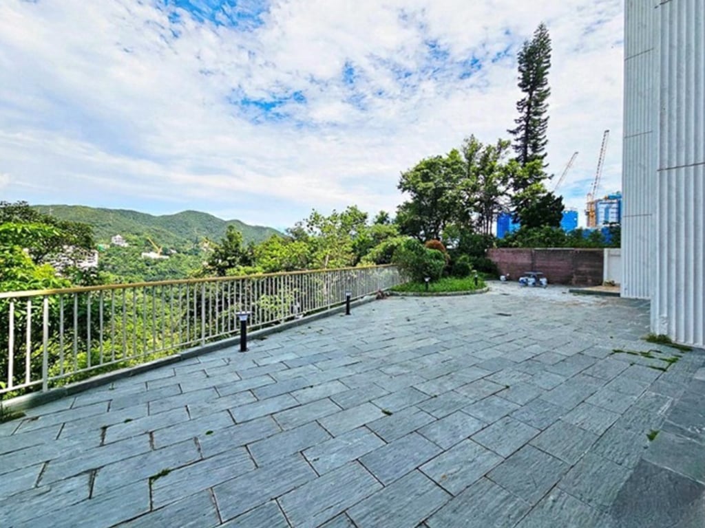 https://img.propertyraptor.com/cdn-cgi/imagedelivery/KD5bF_AFL0JDTbKLWF7z9g/ap8/ap8_001/hornet/prp/img/312e09e470ca0bad919f295ca23d6235-wtm.jpg/public