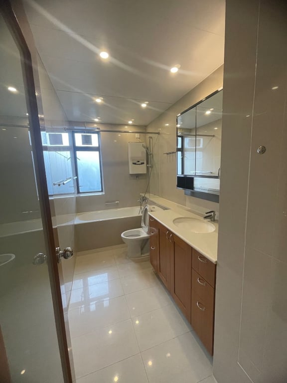 https://img.propertyraptor.com/cdn-cgi/imagedelivery/KD5bF_AFL0JDTbKLWF7z9g/ap8/ap8_001/hornet/prp/img/31490680805dde9526a985e9309e19b3-wtm.jpg/public