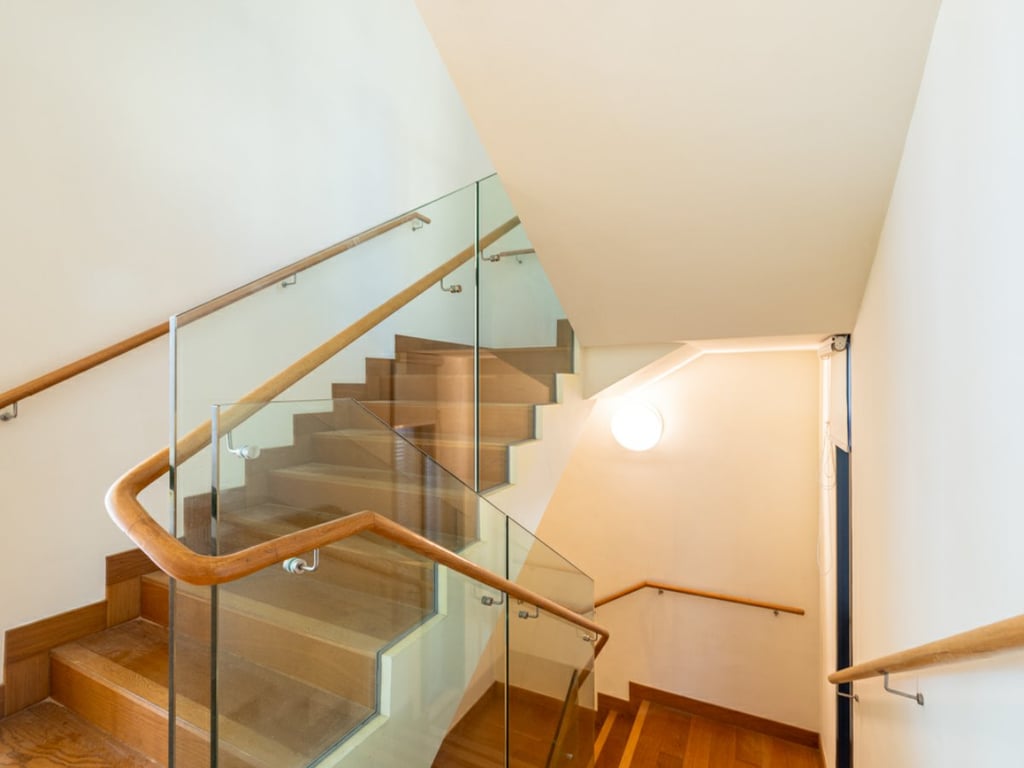 https://img.propertyraptor.com/cdn-cgi/imagedelivery/KD5bF_AFL0JDTbKLWF7z9g/ap8/ap8_001/hornet/prp/img/314df453ed1debe2dc62031941a09e32.jpg/public