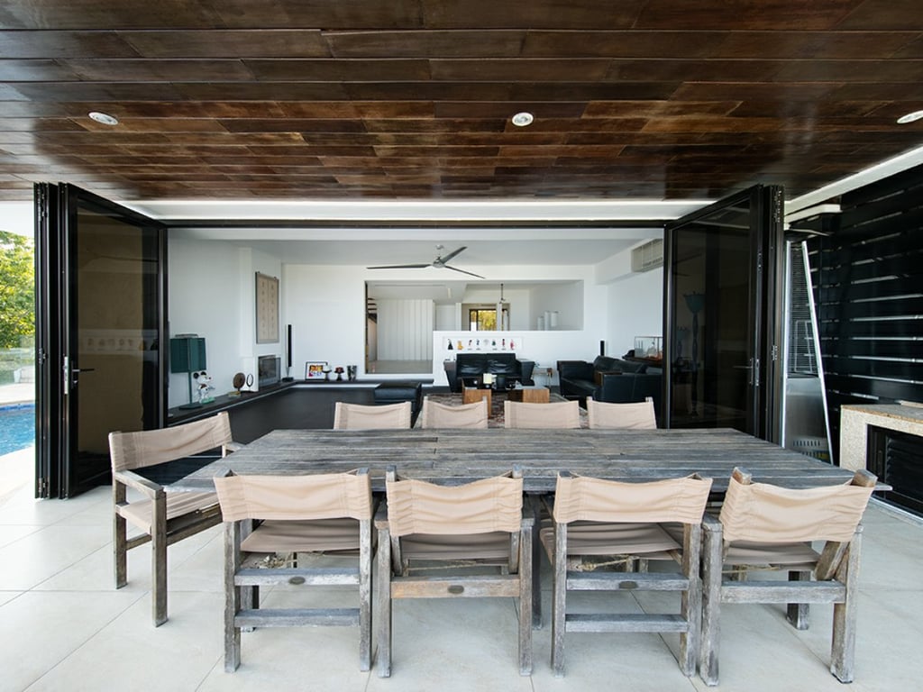 https://img.propertyraptor.com/cdn-cgi/imagedelivery/KD5bF_AFL0JDTbKLWF7z9g/ap8/ap8_001/hornet/prp/img/317b092d7aa96fc026d3bd273cef489c.jpg/public