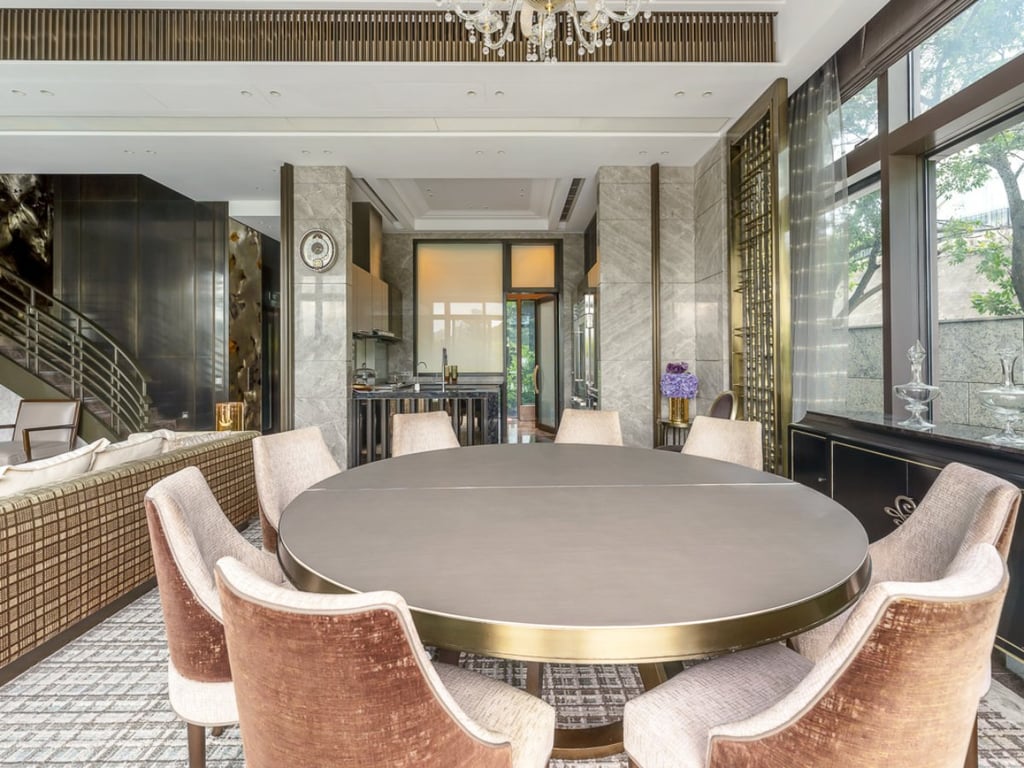 https://img.propertyraptor.com/cdn-cgi/imagedelivery/KD5bF_AFL0JDTbKLWF7z9g/ap8/ap8_001/hornet/prp/img/319d24d10d2911f0dd87c7e507b6d2af.jpg/public