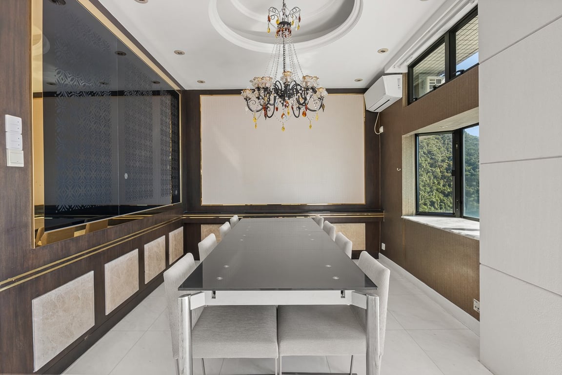 https://img.propertyraptor.com/cdn-cgi/imagedelivery/KD5bF_AFL0JDTbKLWF7z9g/ap8/ap8_001/hornet/prp/img/31e973107909e014e1617cbf7cab08c4-wtm.jpg/public