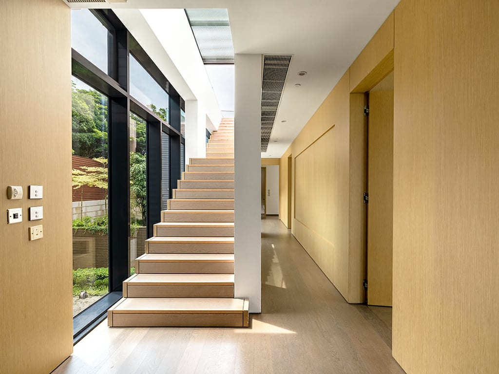 https://img.propertyraptor.com/cdn-cgi/imagedelivery/KD5bF_AFL0JDTbKLWF7z9g/ap8/ap8_001/hornet/prp/img/324f807cfd4d5ee6336eca836f4e5c4f.jpg/public