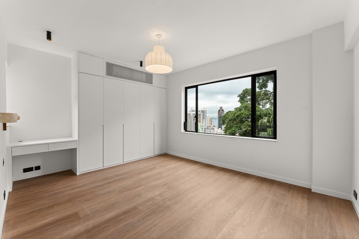 https://img.propertyraptor.com/cdn-cgi/imagedelivery/KD5bF_AFL0JDTbKLWF7z9g/ap8/ap8_001/hornet/prp/img/329349f8cc3e7bae768a2a66b52b2816-wtm.jpg/public