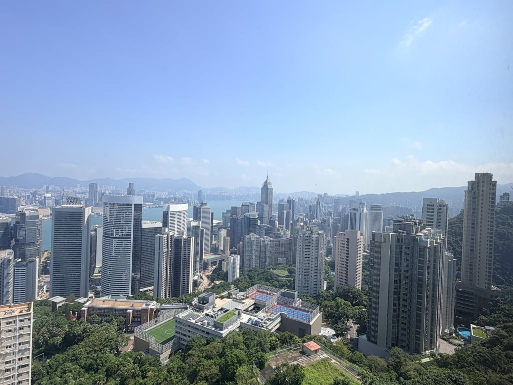 https://img.propertyraptor.com/cdn-cgi/imagedelivery/KD5bF_AFL0JDTbKLWF7z9g/ap8/ap8_001/hornet/prp/img/333e73a6d55744add8da7bfca4161a9a-wtm.jpg/public