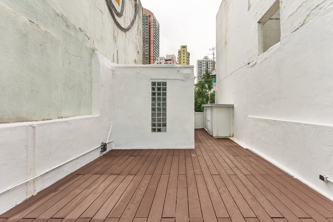 https://img.propertyraptor.com/cdn-cgi/imagedelivery/KD5bF_AFL0JDTbKLWF7z9g/ap8/ap8_001/hornet/prp/img/334296b81d76bd67562fcc7cf8e8ad21-wtm.jpg/public